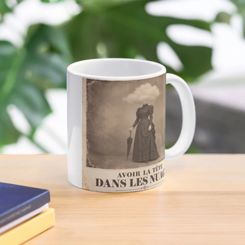 Avoir la tête dans les nuages — Absente sur Mug classique