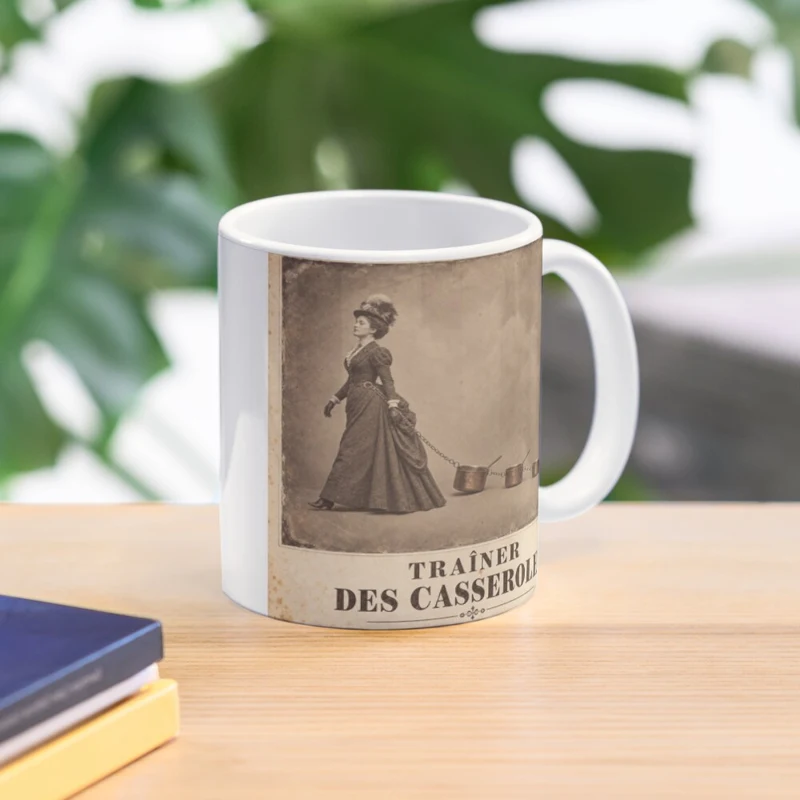 Traîner des casseroles — Le passé fait du bruit sur Mug classique