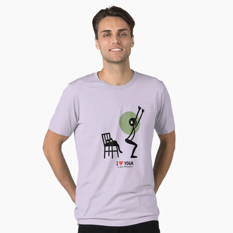 La chaise est prise par le chat sur T-shirt délavé vintage