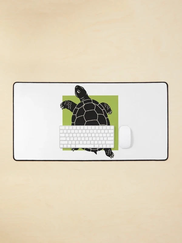 Tortue qui prend ses aises hors cadre sur Tapis de souris XXL
