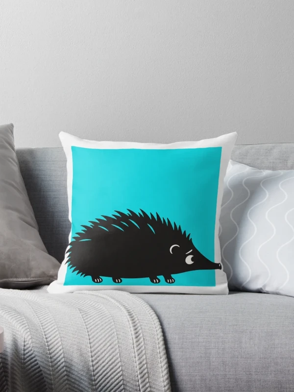 Hérisson qui pique au-delà du cadre sur Coussin