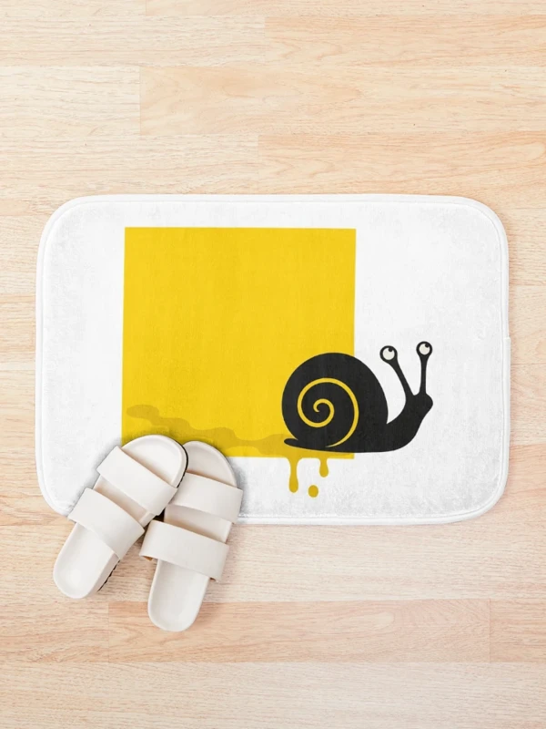 Escargot qui déborde sans se presser sur Tapis de bain
