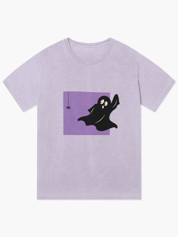 Fantôme effrayé par une minuscule araignée sur T-shirt délavé vintage · Lavande délavée