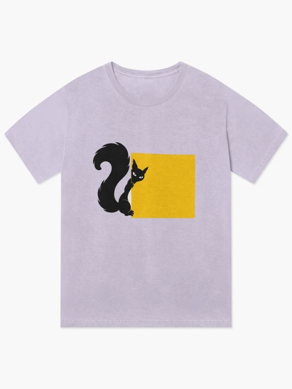 Écureuil accroché à côté du cadre sur T-shirt délavé vintage · Lavande délavée