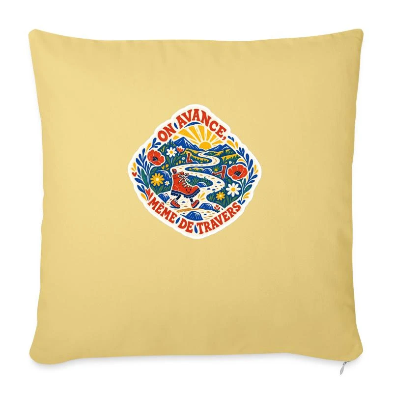 On avance, même de travers sur Housse de coussin décorative 45 x 45 cm · jaune délavé